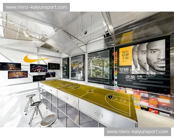 跨越十年的那一投：当平凡撞向伟大，李观洋与科比的曼巴往事