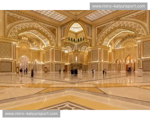 迪拜：奢华之巅的荣耀，还是未来之城的挑战？武装体育：绿茵场上的激情，还是商业运作的迷局？